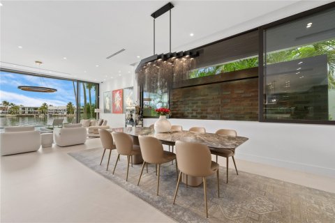 House in Miami Beach, Florida 5 bedrooms, 472.69 sq.m. № 1787261 - photo 15