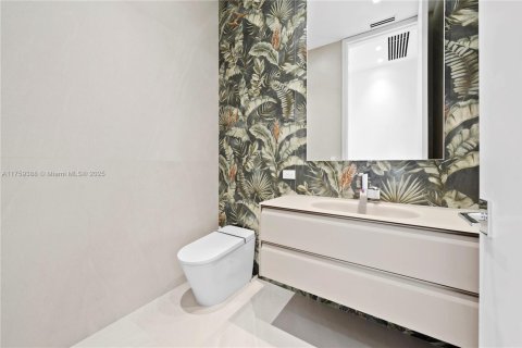 Villa ou maison à louer à Miami Beach, Floride: 5 chambres, 472.69 m2 № 1787261 - photo 24