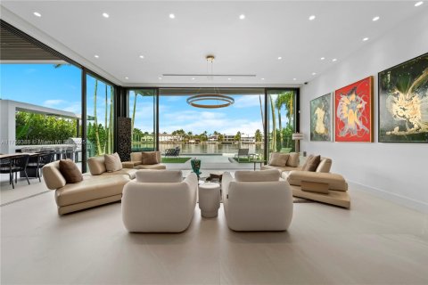 Villa ou maison à louer à Miami Beach, Floride: 5 chambres, 472.69 m2 № 1787261 - photo 19