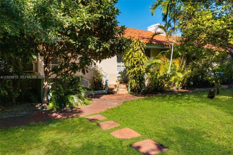 Apartment in Miami Beach, Florida 1 bedroom, 46.45 sq.m. № 1990734 - photo 11