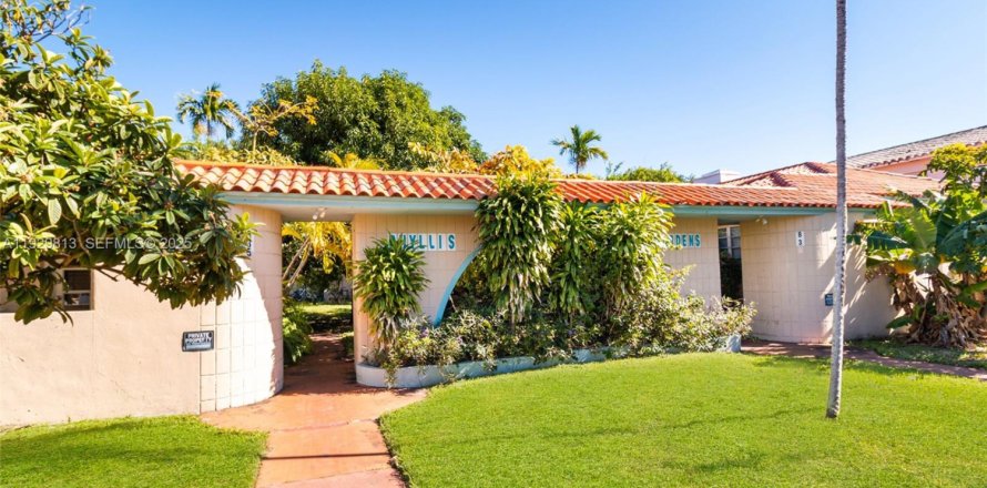 Apartment in Miami Beach, Florida 1 bedroom, 46.45 sq.m. № 1990734