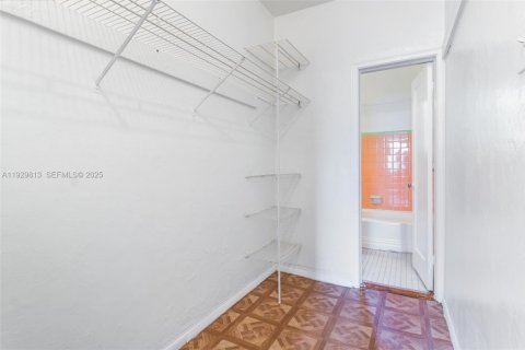 Apartment in Miami Beach, Florida 1 bedroom, 46.45 sq.m. № 1990734 - photo 9