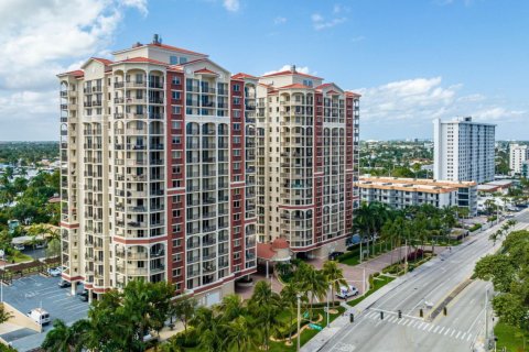 Condominio en venta en Fort Lauderdale, Florida, 3 dormitorios, 156.54 m2 № 1225901 - foto 1