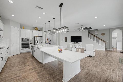 Villa ou maison à vendre à Land O' Lakes, Floride: 6 chambres, 326.83 m2 № 2348118 - photo 8