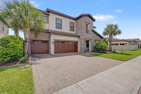 Villa ou maison à vendre à Land O' Lakes, Floride: 6 chambres, 326.83 m2 № 2348118 - photo 2