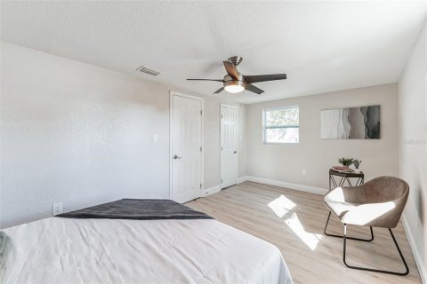 Casa en venta en Saint Petersburg, Florida, 4 dormitorios, 137.59 m2 № 1846528 - foto 17