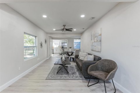 Casa en venta en Saint Petersburg, Florida, 4 dormitorios, 137.59 m2 № 1846528 - foto 11