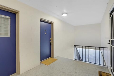 Condominio en alquiler en Gainesville, Florida, 2 dormitorios, 70.14 m2 № 1838029 - foto 2