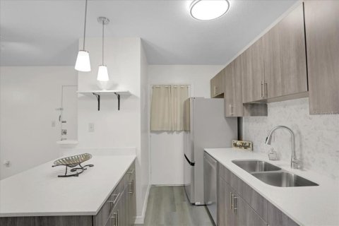 Condominio en alquiler en Gainesville, Florida, 2 dormitorios, 70.14 m2 № 1838029 - foto 7