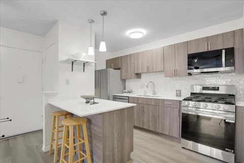 Condominio en alquiler en Gainesville, Florida, 2 dormitorios, 70.14 m2 № 1838029 - foto 6