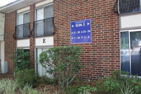 Condominio en alquiler en Gainesville, Florida, 2 dormitorios, 70.14 m2 № 1838029 - foto 1