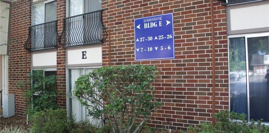 Condominio en Gainesville, Florida, 2 dormitorios № 1838029