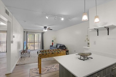 Condominio en alquiler en Gainesville, Florida, 2 dormitorios, 70.14 m2 № 1838029 - foto 9