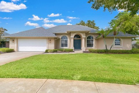 Casa en venta en Titusville, Florida, 4 dormitorios, 206.71 m2 № 2266912 - foto 2