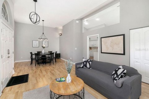 Casa en venta en Titusville, Florida, 4 dormitorios, 206.71 m2 № 2266912 - foto 11