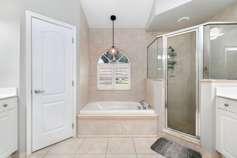 Casa en venta en Titusville, Florida, 4 dormitorios, 206.71 m2 № 2266912 - foto 29