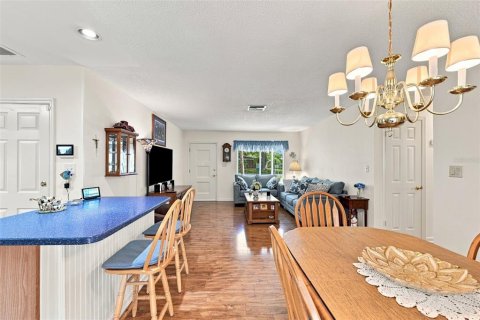 House in Tampa, Florida 3 bedrooms, 108.51 sq.m. № 2306441 - photo 13
