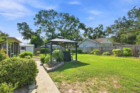 House in Tampa, Florida 3 bedrooms, 108.51 sq.m. № 2306441 - photo 30