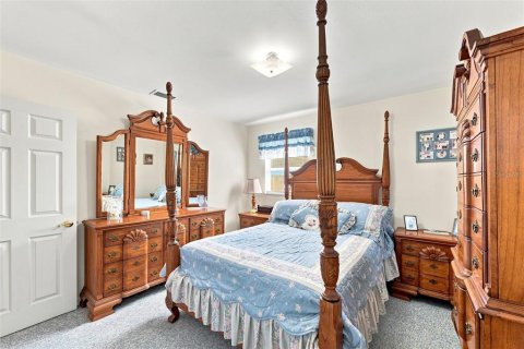 House in Tampa, Florida 3 bedrooms, 108.51 sq.m. № 2306441 - photo 17
