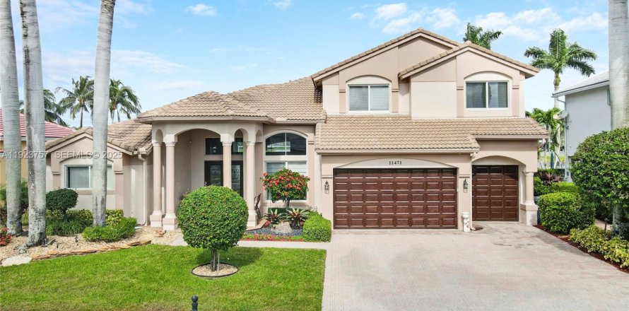 House in Wellington, Florida 5 bedrooms, 340.77 sq.m. № 1985706