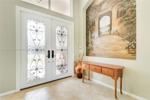 House in Wellington, Florida 5 bedrooms, 340.77 sq.m. № 1985706 - photo 5