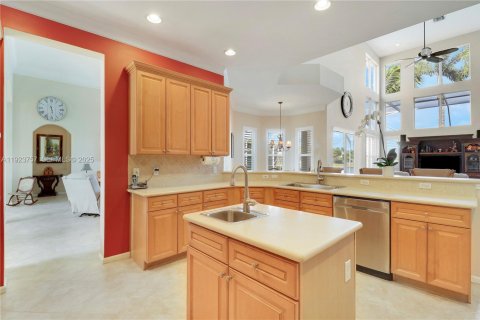 House in Wellington, Florida 5 bedrooms, 340.77 sq.m. № 1985706 - photo 13