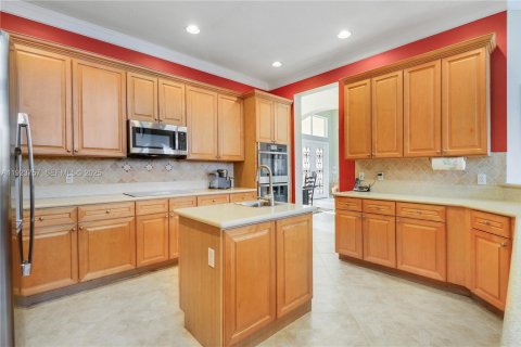 House in Wellington, Florida 5 bedrooms, 340.77 sq.m. № 1985706 - photo 12