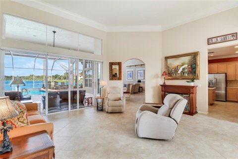 House in Wellington, Florida 5 bedrooms, 340.77 sq.m. № 1985706 - photo 7