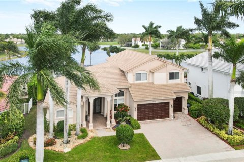 House in Wellington, Florida 5 bedrooms, 340.77 sq.m. № 1985706 - photo 2