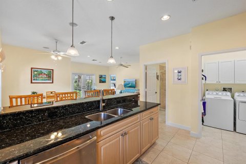House in Jupiter, Florida 2 bedrooms, 111.48 sq.m. № 2242330 - photo 10