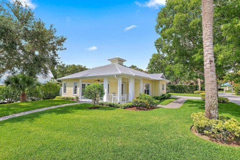 House in Jupiter, Florida 2 bedrooms, 111.48 sq.m. № 2242330 - photo 3