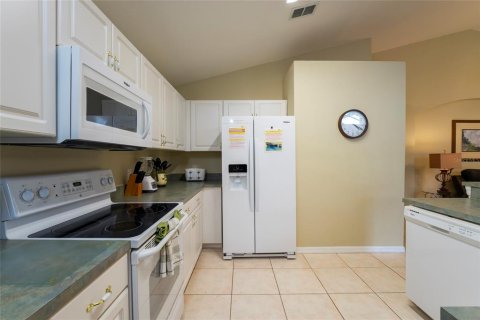 House in Davenport, Florida 4 bedrooms, 170.57 sq.m. № 1406936 - photo 10