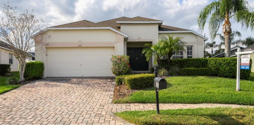 House in Davenport, Florida 4 bedrooms, 170.57 sq.m. № 1406936