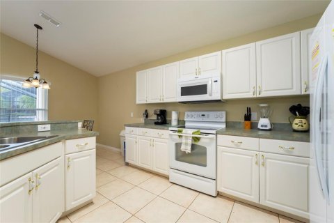 House in Davenport, Florida 4 bedrooms, 170.57 sq.m. № 1406936 - photo 9