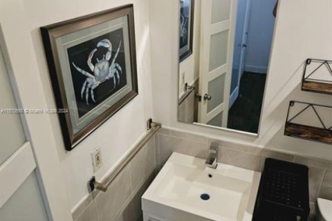 Condominio en venta en Miami Beach, Florida, 1 dormitorio, 43.66 m2 № 1861529 - foto 5