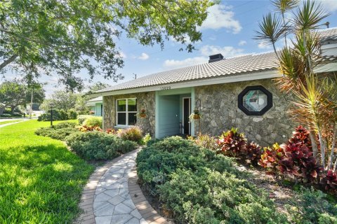 House in Seminole, Florida 3 bedrooms, 202.81 sq.m. № 1656712 - photo 7
