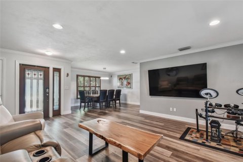 House in Seminole, Florida 3 bedrooms, 202.81 sq.m. № 1656712 - photo 16