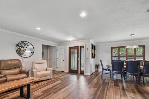 House in Seminole, Florida 3 bedrooms, 202.81 sq.m. № 1656712 - photo 14