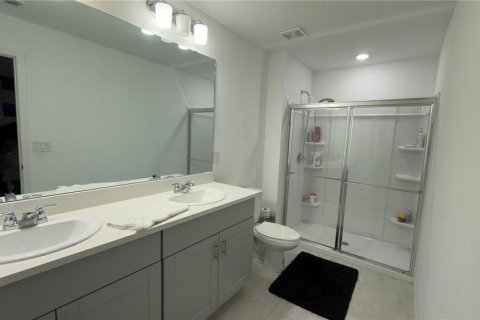 Townhouse in Davenport, Florida 3 bedrooms, 146.23 sq.m. № 2104453 - photo 10