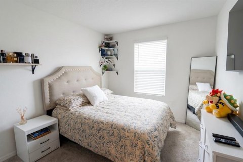 Townhouse in Davenport, Florida 3 bedrooms, 146.23 sq.m. № 2104453 - photo 7