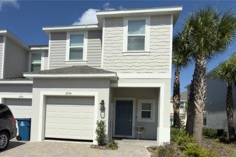 Adosado en Davenport, Florida 3 dormitorios, 146.23 m2 № 2104453