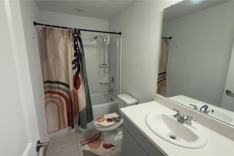 Townhouse in Davenport, Florida 3 bedrooms, 146.23 sq.m. № 2104453 - photo 12