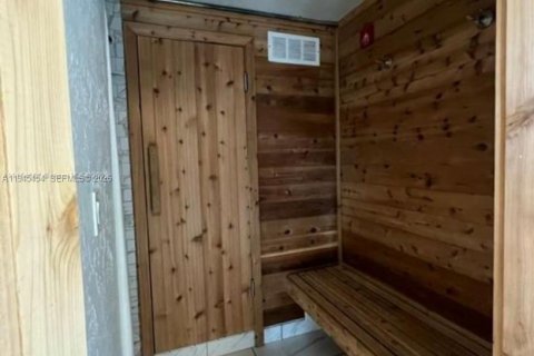 Снять в аренду кондоминиум в Холливуд, Флорида 1 спальня, 55.46м2, № 2001836 - фото 26