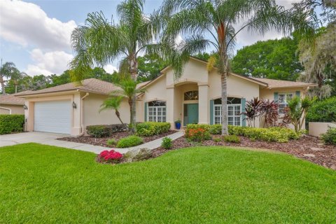 House in Valrico, Florida 4 bedrooms, 199.18 sq.m. № 1687150 - photo 1