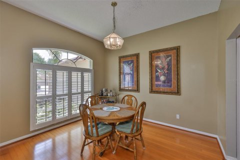 House in Valrico, Florida 4 bedrooms, 199.18 sq.m. № 1687150 - photo 6