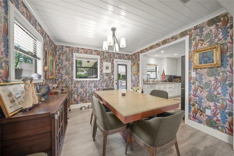 House in Sarasota, Florida 3 bedrooms, 102.19 sq.m. № 1914096 - photo 17