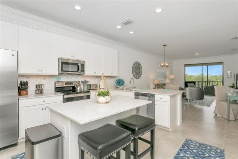 Copropriété à vendre à Bradenton, Floride: 2 chambres, 104.14 m2 № 2141425 - photo 12