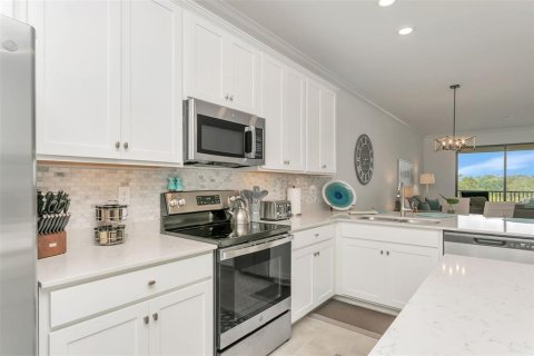 Copropriété à vendre à Bradenton, Floride: 2 chambres, 104.14 m2 № 2141425 - photo 5