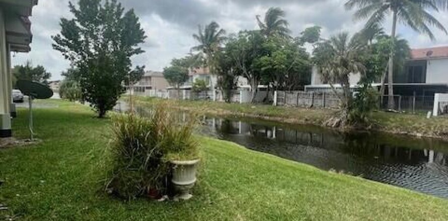 Condo à Coral Springs, Floride, 2 chambres № 1127942