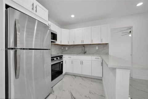 Casa en alquiler en Palmetto Bay, Florida, 2 dormitorios, 88.26 m2 № 2074865 - foto 11